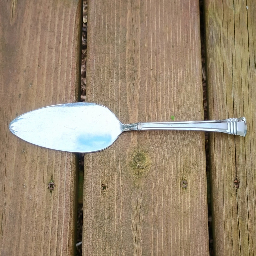Wallace Zenith Frost 18/10 Stainless Steel Cake Pie Server